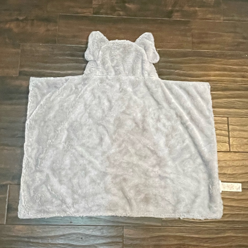Pottery Barn Kids Faux fur hooded towel elephant